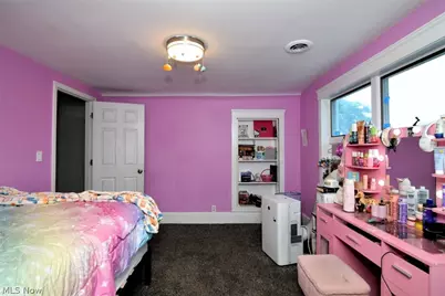 1031 E Wallings Road, Grandview Heights, OH 44147 - Photo 20