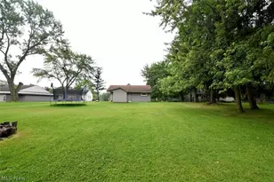 1031 E Wallings Rd, Grandview Heights, OH 44147 - Photo 44