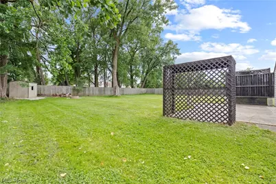 3113 Snow Road, Parma, OH 44134 - Photo 8