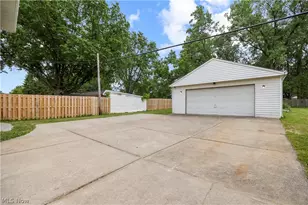 3113 Snow Rd, Parma, OH 44134 - Photo 4