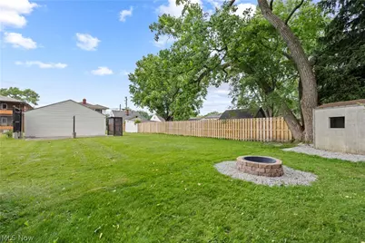3113 Snow Road, Parma, OH 44134 - Photo 6