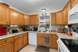 9250 Forest Trail Ave NW, Massillon, OH 44647 - Photo 14