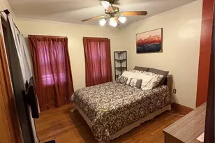 1068 E 98th St, Loveland, OH 44108 - Photo 2