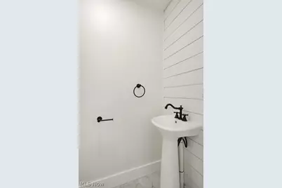 761 Glendora Avenue, Akron, OH 44320 - Photo 12