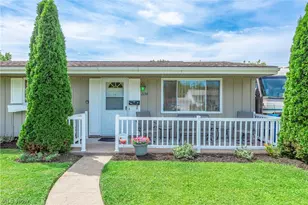 2154 Eastlawn St, Lorain, OH 44052 - Photo 2