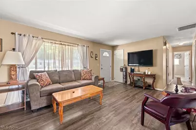 2154 Eastlawn Street, Lorain, OH 44052 - Photo 4