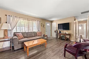 2154 Eastlawn St, Lorain, OH 44052 - Photo 4