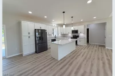 136 S Chestnut Street, Gnadenhutten, OH 44629 - Photo 10