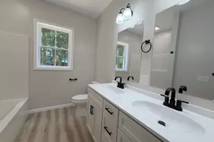 136 S Chestnut St, Gnadenhutten, OH 44629 - Photo 20