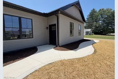 136 S Chestnut Street, Gnadenhutten, OH 44629 - Photo 30