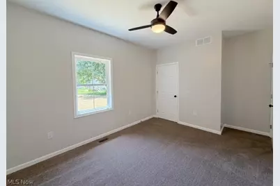 136 S Chestnut Street, Gnadenhutten, OH 44629 - Photo 18