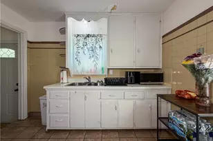 548 Cambridge Ave, Youngstown, OH 44502 - Photo 8