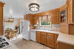 1461 Deermont Ave SW, Massillon, OH 44647 - Photo 10