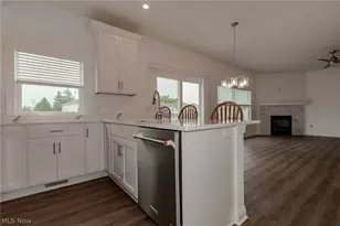 191 Larimar Dr, Willowick, OH 44095 - Photo 8
