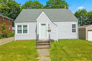 1612 Cherry Ave NE, Canton, OH 44714 - Photo 1