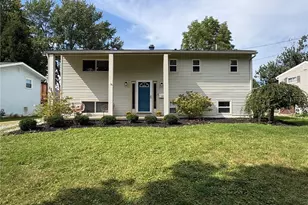 1351 Winhurst Dr, Akron, OH 44313 - Photo 2