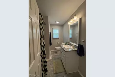 1351 Winhurst Drive, Akron, OH 44313 - Photo 10