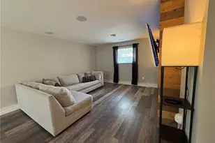 1351 Winhurst Dr, Akron, OH 44313 - Photo 8