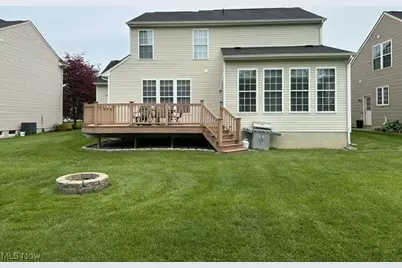 566 Colonial Drive, Painesville, OH 44077 - Photo 2
