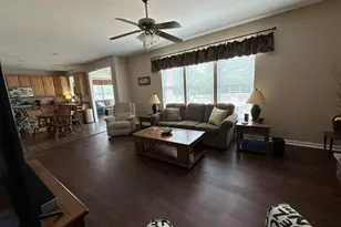 566 Colonial Dr, Painesville, OH 44077 - Photo 8