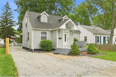 38235 Woodside Avenue, Willoughby, OH 44094 - Photo 1