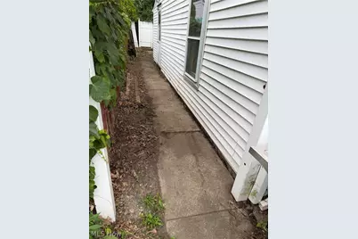 1269 E 332nd Street, Eastlake, OH 44095 - Photo 10