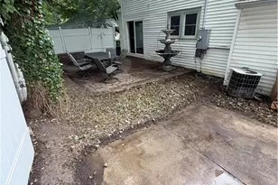 1269 E 332nd St, Eastlake, OH 44095 - Photo 8
