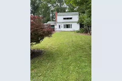 1269 E 332nd Street, Eastlake, OH 44095 - Photo 2