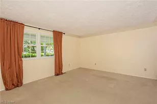 9090 Aileen Dr, Mentor, OH 44060 - Photo 18