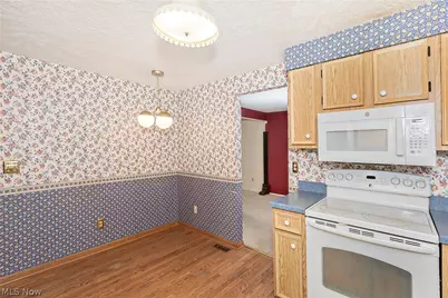 9090 Aileen Drive, Mentor, OH 44060 - Photo 8