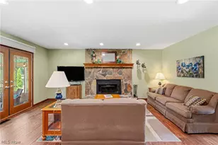 9569 Graystone Ln, Mentor, OH 44060 - Photo 10