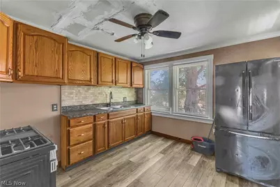 422 5th Street, Struthers, OH 44471 - Photo 8