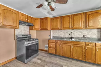 422 5th Street, Struthers, OH 44471 - Photo 10