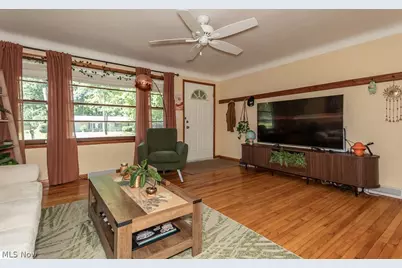 7205 Welland Drive, Mentor, OH 44060 - Photo 6
