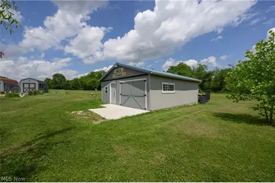 9427 Stonecreek Road SW, Newcomerstown, OH 43832 - Photo 8