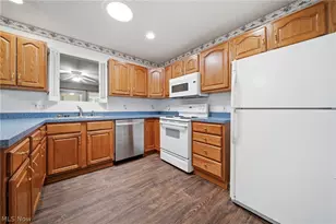 5390 Savannah Dr, Ashtabula, OH 44004 - Photo 8