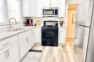 3393 98th St, Loveland, OH 44102 - Photo 2