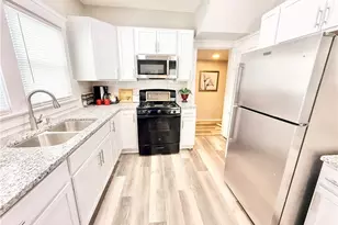3393 98th St, Loveland, OH 44102 - Photo 2