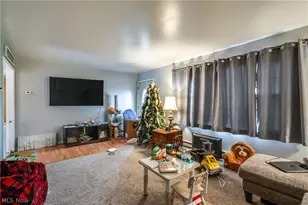 15390 Cenfield St NE, Alliance, OH 44601 - Photo 4
