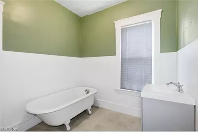 5906 Bower Avenue, Loveland, OH 44127 - Photo 12