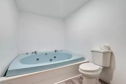 3001 Ben Fulton Avenue NW, North Lawrence, OH 44666 - Photo 18