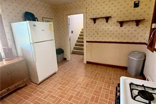 1350 E Florida Ave, Youngstown, OH 44502 - Photo 8