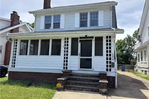 18214 Windward Rd, Loveland, OH 44119 - Photo 1