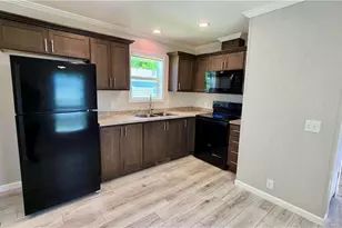 8323 Eagle Rd, Kirtland, OH 44094 - Photo 10