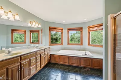 2285 Thoroughbred Drive, Wadsworth, OH 44281 - Photo 26