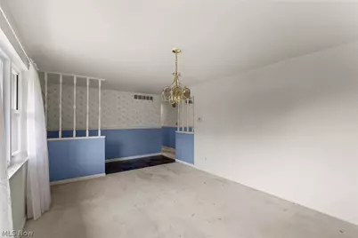 31 Highview Circle, Weirton, WV 26062 - Photo 6