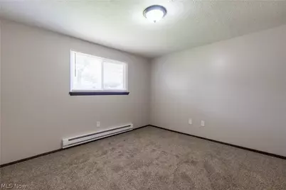 5922 Albert Avenue, North Ridgeville, OH 44039 - Photo 8