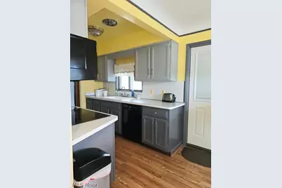 7623 Alan Parkway, Middleburg Heights, OH 44130 - Photo 10