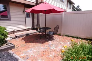 934 Hampton Ridge Dr, Akron, OH 44313 - Photo 32