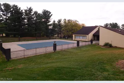934 Hampton Ridge Drive, Akron, OH 44313 - Photo 36